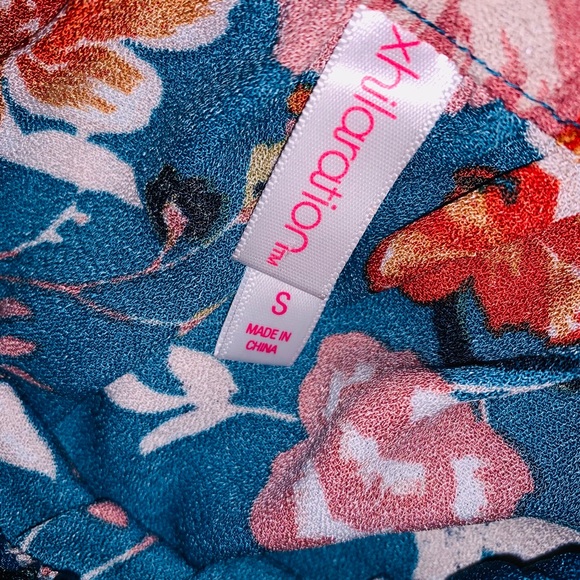 Off the shoulder Dress - Picture 3 of 7